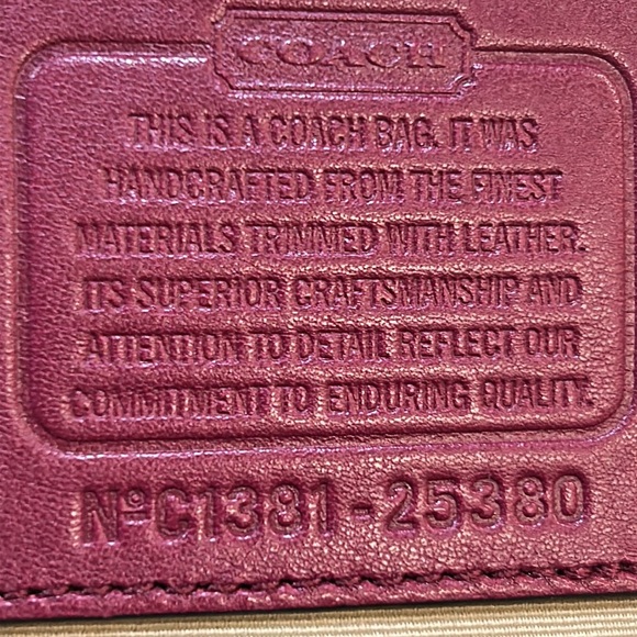 Coach adjustable strap bucket bag EUC! - Picture 16 of 17